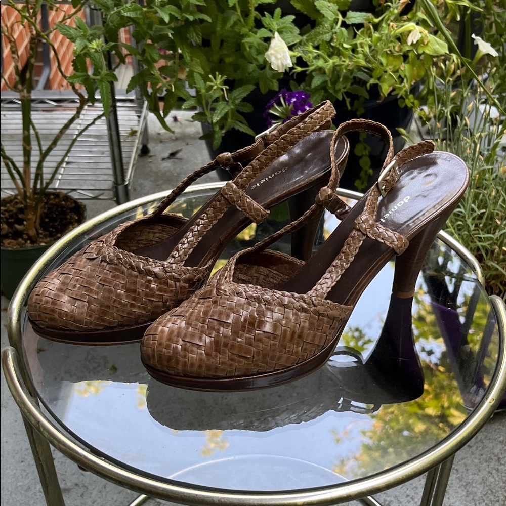 Elegant Brown Woven Heels